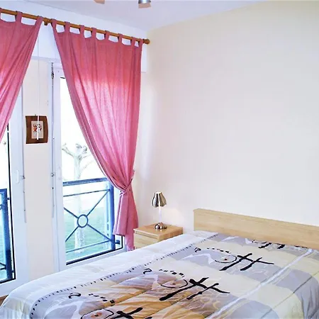 Apartment Pleasant In With Balcony